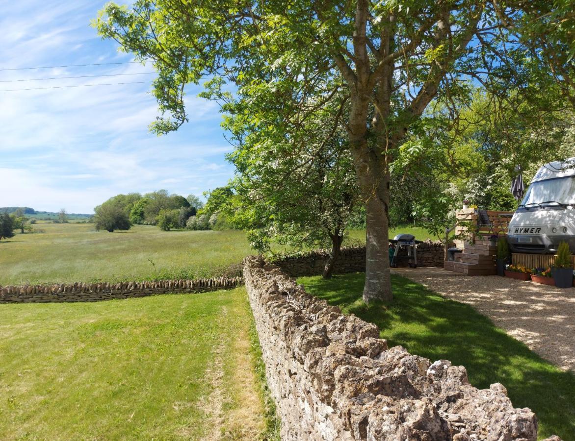 Thames Head Wharf - Historic Cotswold Cottage With Stunning Countryside Views Cirencester Dış mekan fotoğraf